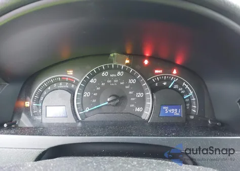 2014 Toyota Camry Le z USA, uszkodzony, nr VIN 4T1BF1FK5EU394015